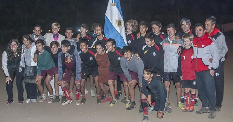 García Larraburu visitó el Club Atlético Bariloche