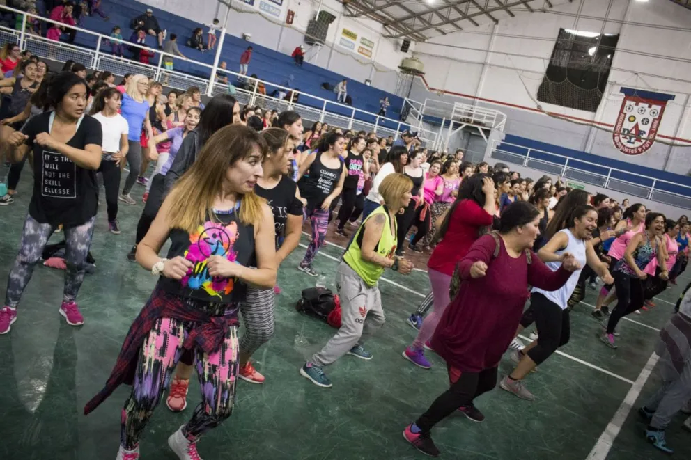 Masterclass de zumba solidaria para colaborar con dos familias barilochenses