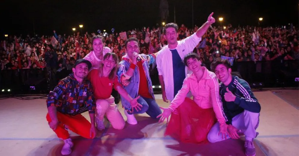 Topa hizo bailar a grandes y chicos en el Centro Cívico