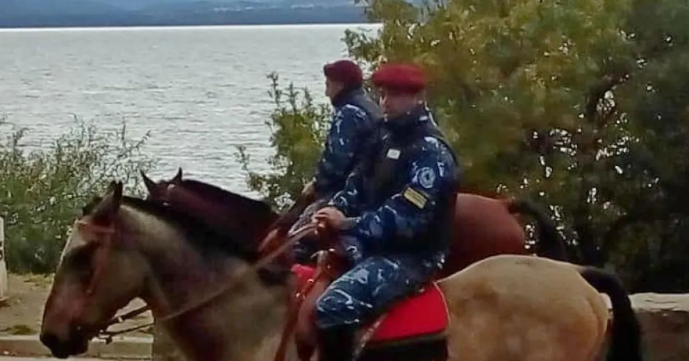 La Policía patrulla en pleno centro con caballos