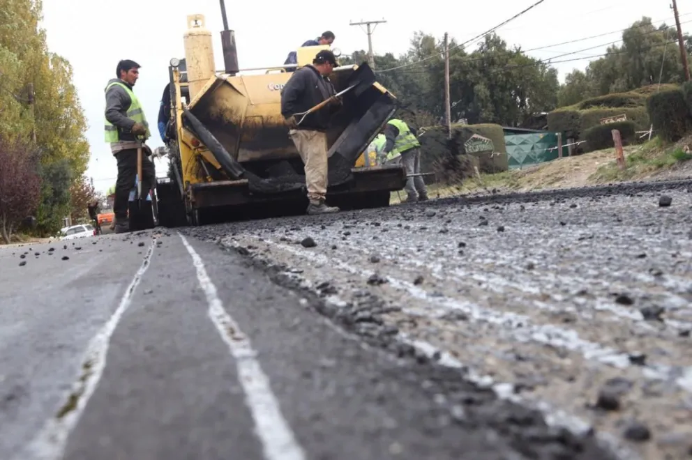 El nuevo asfalto de Pasaje Gutiérrez se encuentra avanzado en un 40%