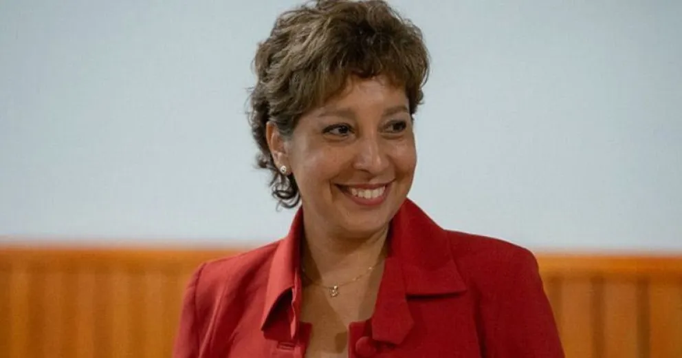 Saludo de la gobernadora electa Arabela Carreras por el cumpleaños de la ciudad