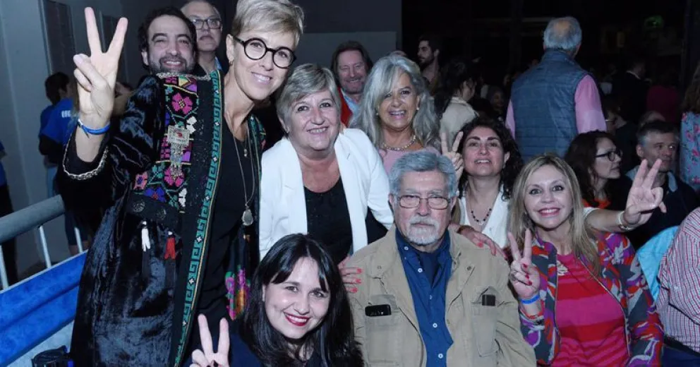 García Larraburu acompañó a Cristina en la presentación de sinceramente