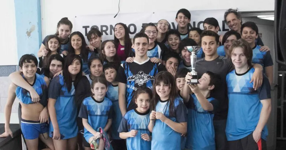 Piletas del Nahuel quedó segundo en el Torneo Provincial de Natación de Otoño