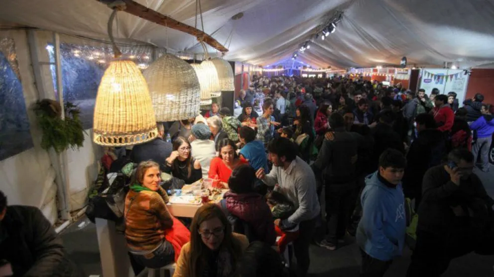 Con interesantes charlas y gastronomía regional se llevó a cabo el Festival del Chef Patagónico