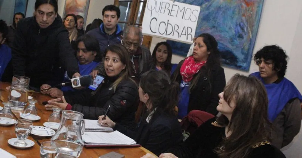 Trabajadores del Sanatorio del Sol plantearon su reclamo ante los concejales