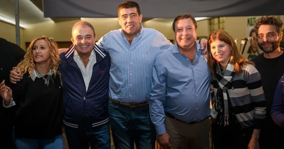 Cipolletti: Juntos lanzó la campaña en el festejo de la Revolución de Mayo