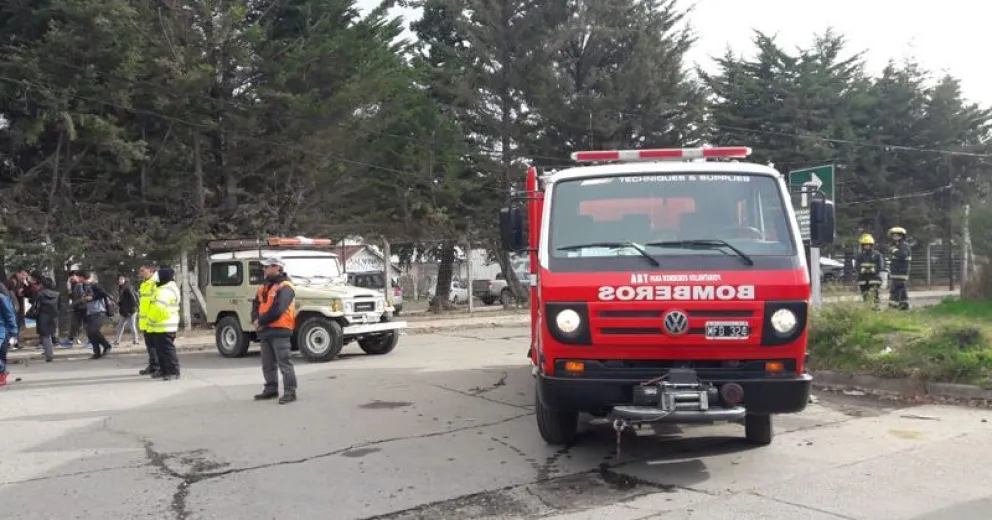 Por una falsa amenaza de bomba, evacuaron el ex colegio industrial