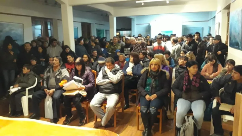 Suscriptores de planes de ahorro para  compra de 0km se organizan para ir a la Justicia