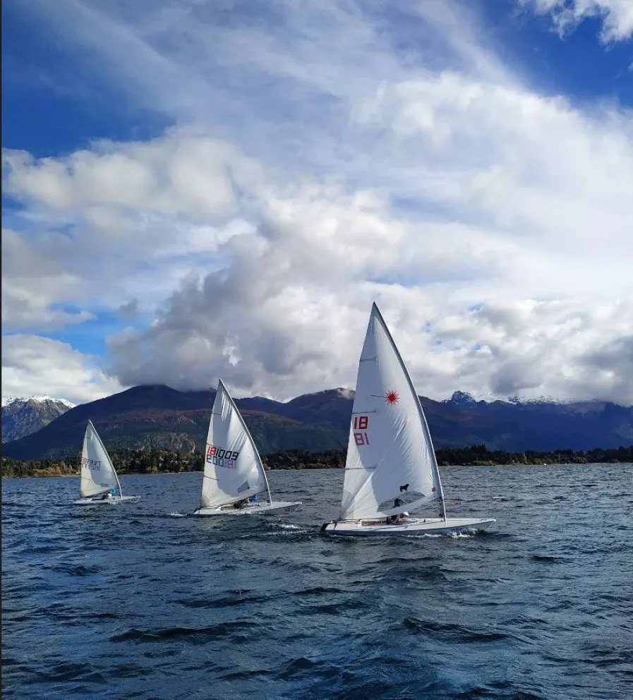 El Yacht Club Bariloche sigue con su buena cosecha de medallas   