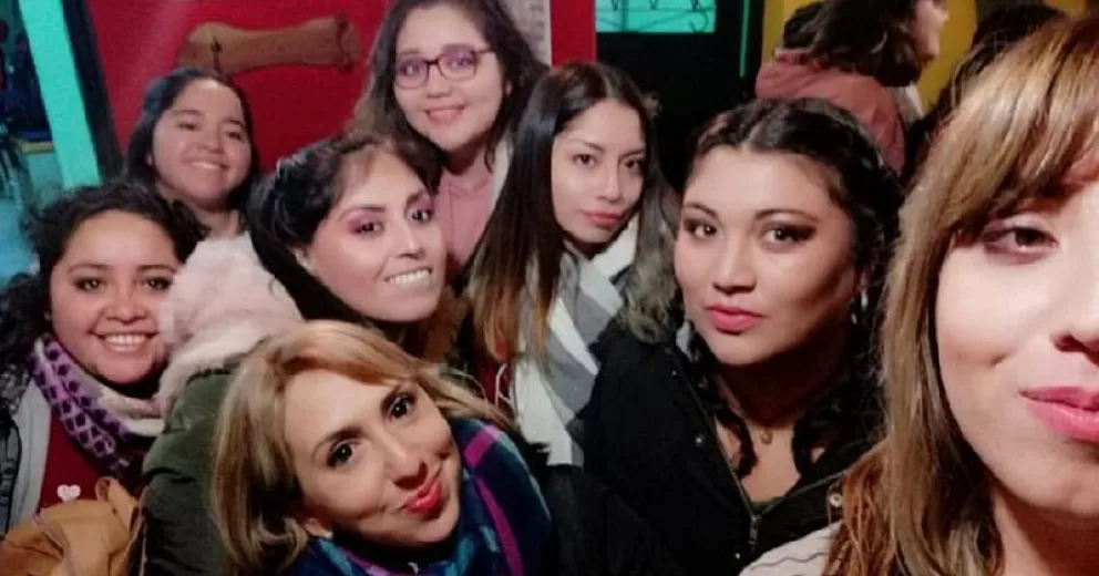 Respeto e inclusión, las bases del taller que conduce Taylor, una joven trans de Bariloche
