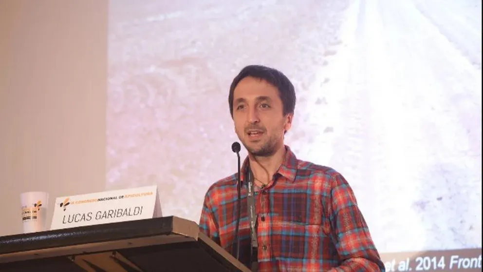 Lucas Garibaldi, científico de la UNRN ganó el Premio Estímulo 2019 de la Fundación Bunge y Born