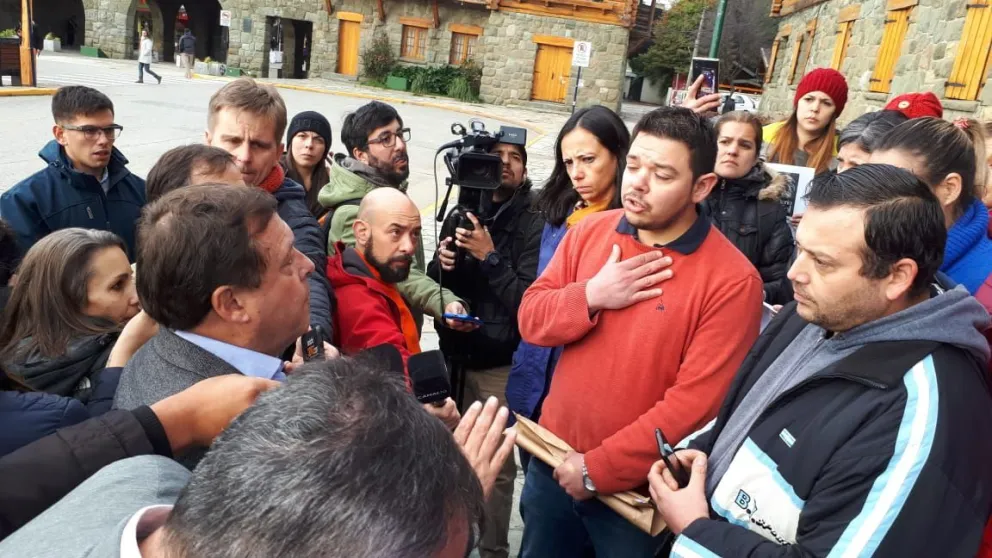 El gobernador dijo que los directivos del Sanatorio del Sol no presentaron las facturas para que el IPROSS les pague