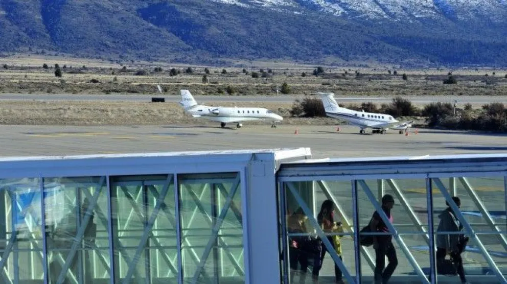 Se inició el “Programa de control de hielo y nieve” en el aeropuerto de Bariloche   