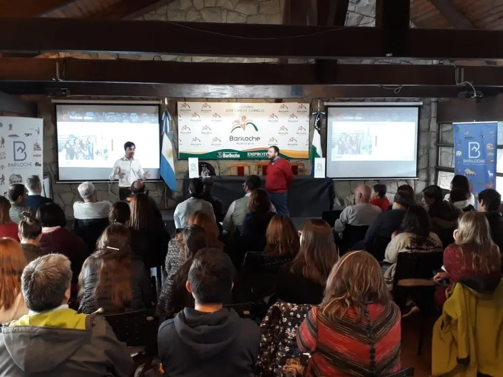 Finalizaron las capacitaciones para incrementar el turismo chino en Patagonia   