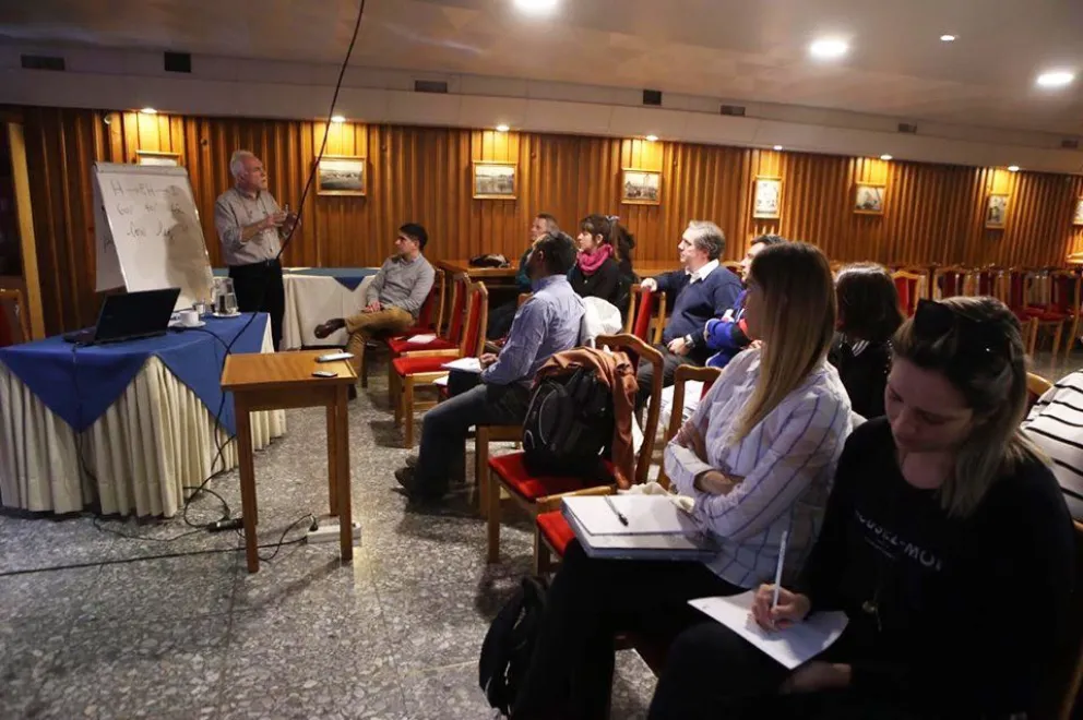 Eficiencia energética, primeros auxilios y seguridad e higiene entre las capacitaciones de junio
