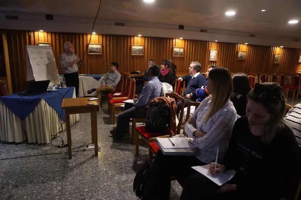 Eficiencia energética, primeros auxilios y seguridad e higiene entre las capacitaciones de junio