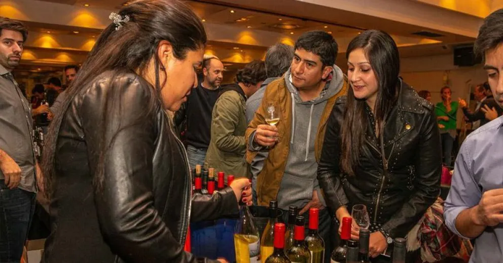 Con la presencia de bodegas y productores rionegrinos llega una nuevamente “Puro Vino Bariloche”