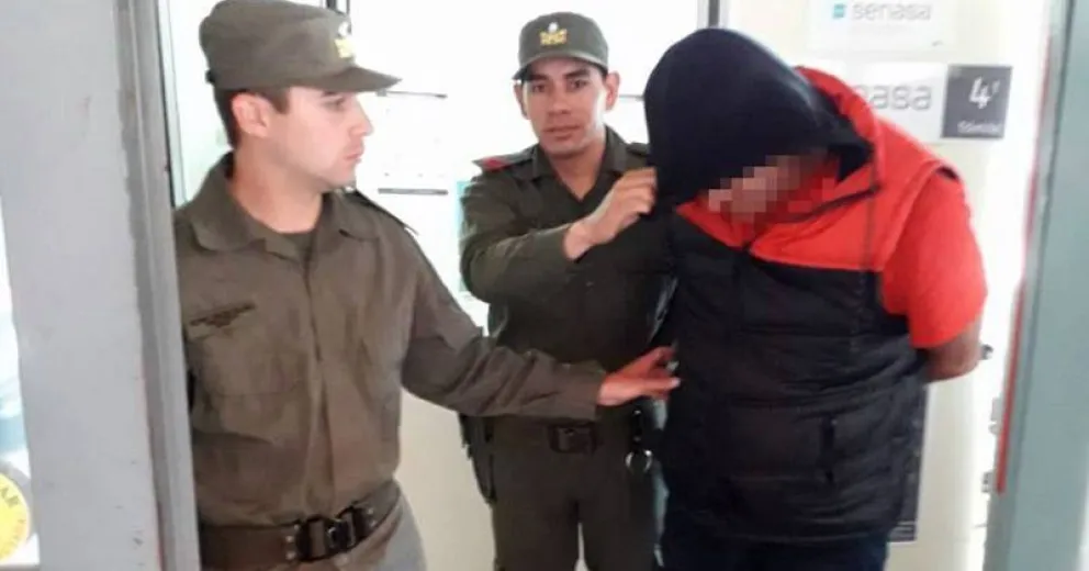 Trasladaron a un ciudadano chileno con pedido de captura internacional