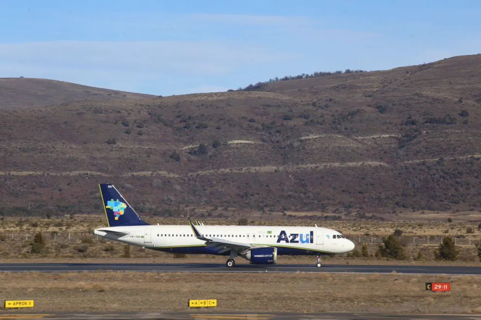 Bariloche comenzó a recibir un aluvión de vuelos este fin de semana