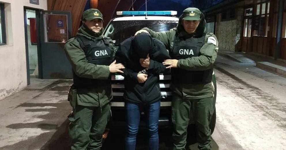 Tiene pedido de captura por homicidio e intentaba escapar del país: fue detenido