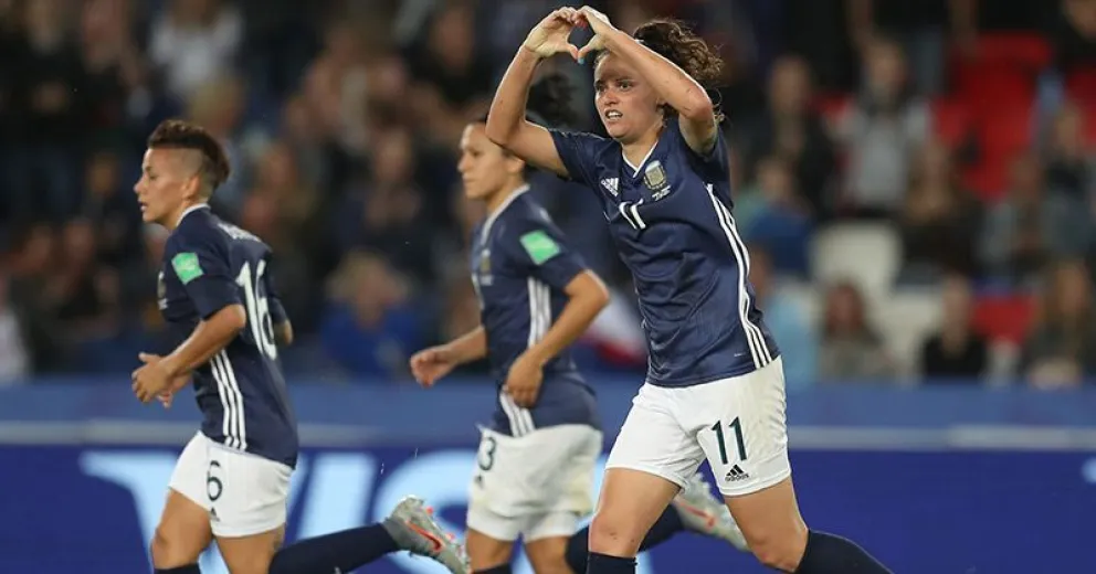 Miriam y la selección siguen haciendo historia en Francia y aún sueñan con la clasificación