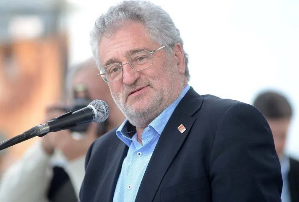 Distinguieron a Juan Carlos del Bello por su aporte a la ciencia y la tecnología