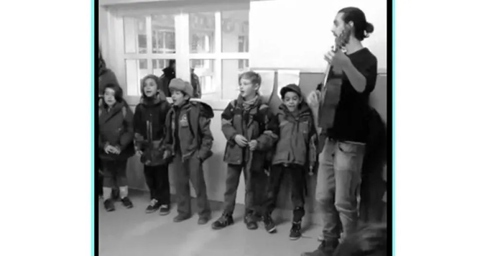 Exposición “Ni en la escuela, ni en la plaza, el perro en su casa”