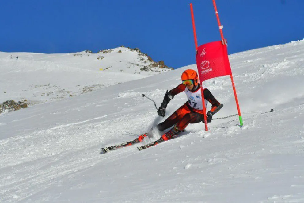 En agosto comienzan las competencias para los juveniles de la FASA