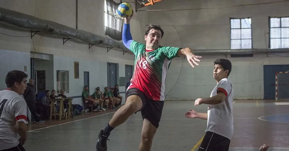 En el handball hubo goles para todos los gustos