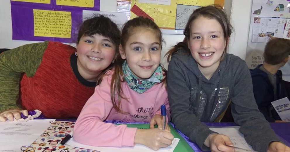 La comunidad educativa de la escuela Nº 324 concientizó acerca de la tenencia de mascotas