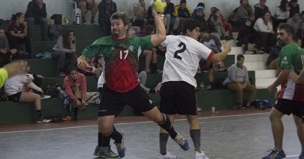 El handball recupera partidos