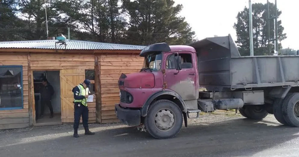 Secuestraron dos camiones con obleas y planillas de RTO adulteradas