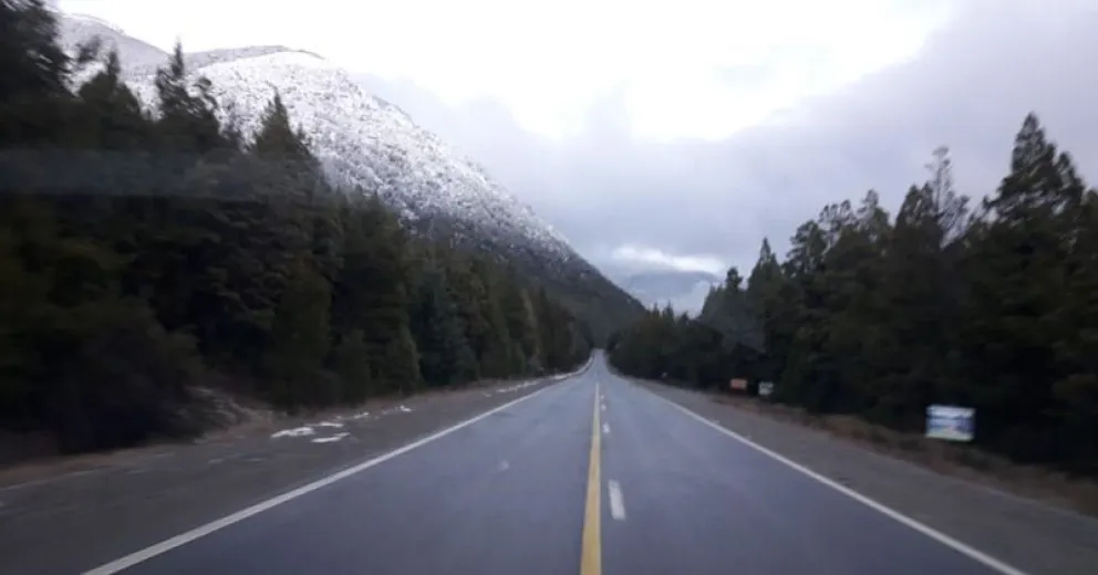 Precaución entre Bariloche y El Bolsón por fuertes heladas