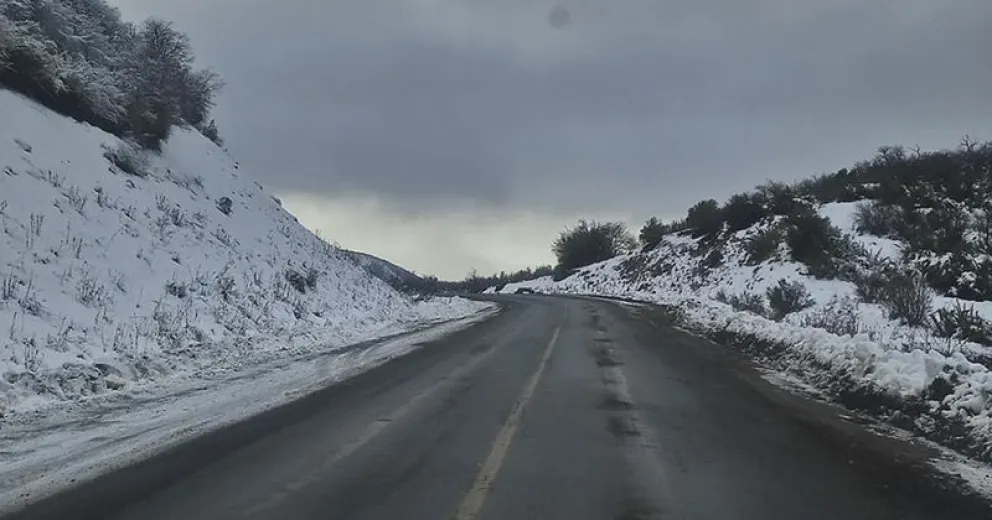 Se esperan nevadas y recomiendan evitar viajar de noche por Ruta 40