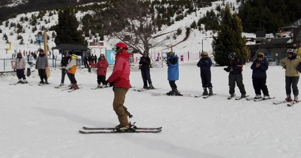 El programa Esquí Social incluye a 400 chicos de Bariloche