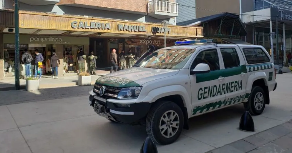 Más de 12 allanamientos en Bariloche y Dina Huapi en el marco de venta ilegal de divisas