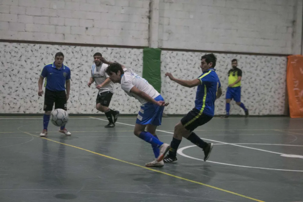 Boca y Racing empataron en un clásico caliente por el Torneo de Peñas y Filiales