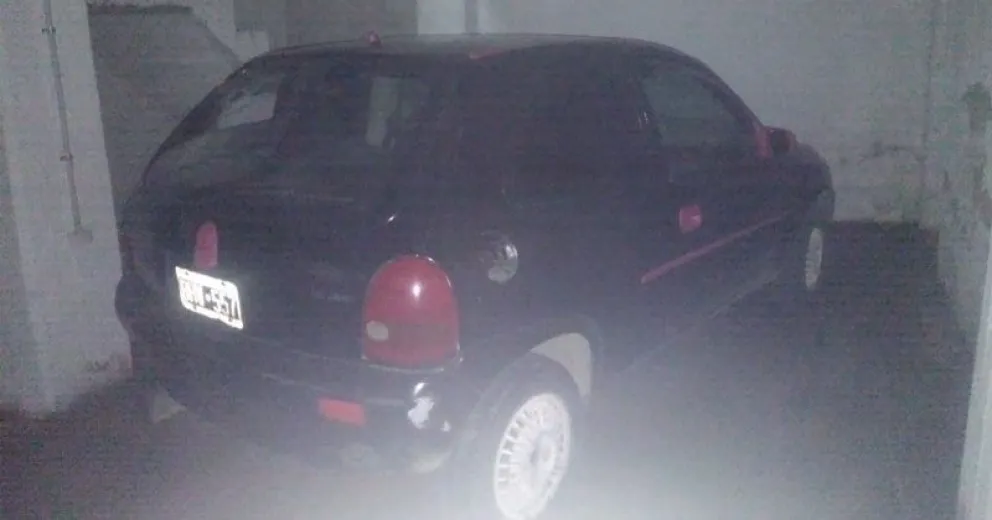 Apareció en una cochera un auto que habían robado cerca del Hospital Privado Regional