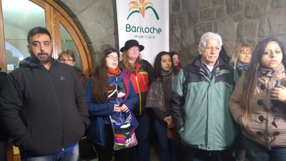 Gennuso prometió 60 bonos de mil pesos para los trabajadores del Sanatorio del Sol