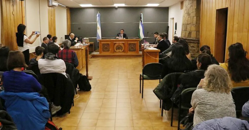 El próximo viernes o después de la feria judicial decidirán si se investiga a la mamá del bebé asesinado