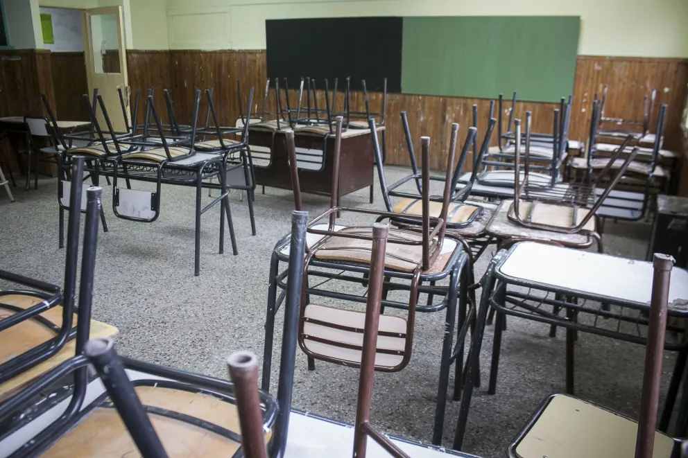 Preocupan los casos positivos de COVID en las escuelas secundarias de Bariloche