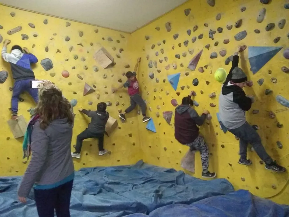 Un nuevo desafío para alumnos municipales de escalada