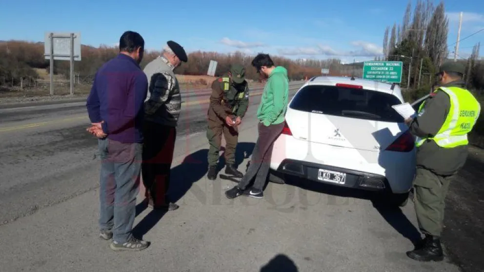 Gendarmería detuvo con drogas al cantante de No Te Va Gustar en la cordillera