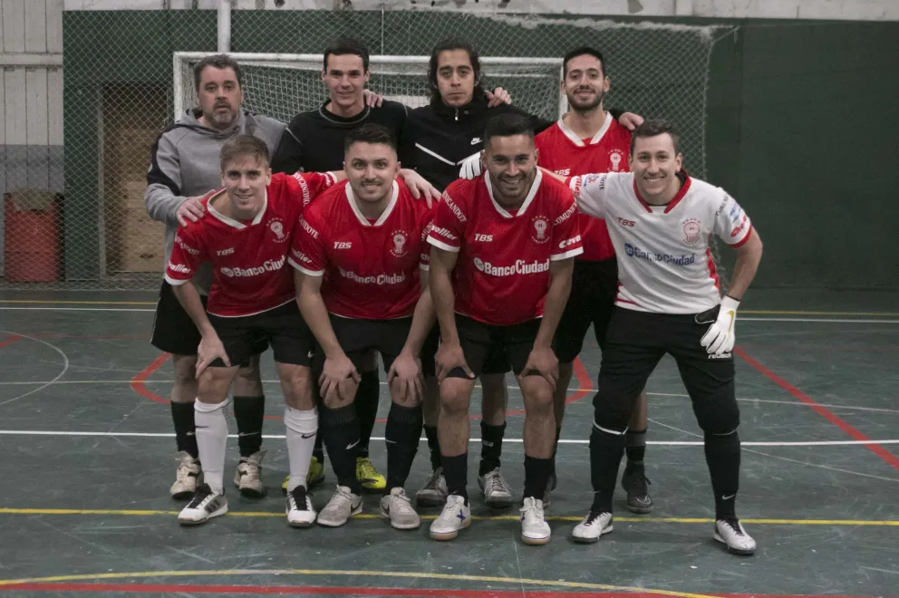 River quiere sacarle el invicto y el liderazgo a Independiente