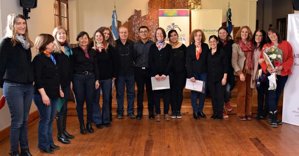 Caroline de Vanssay expone en la Torre del Reloj del Centro Cívico
