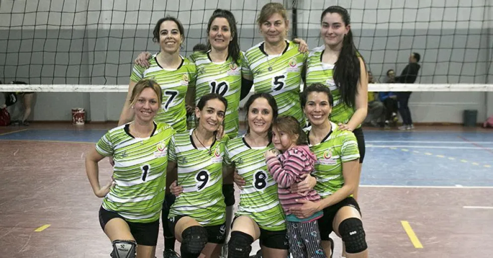 La Liga Municipal de Vóley adultos sigue avanzando a paso firme