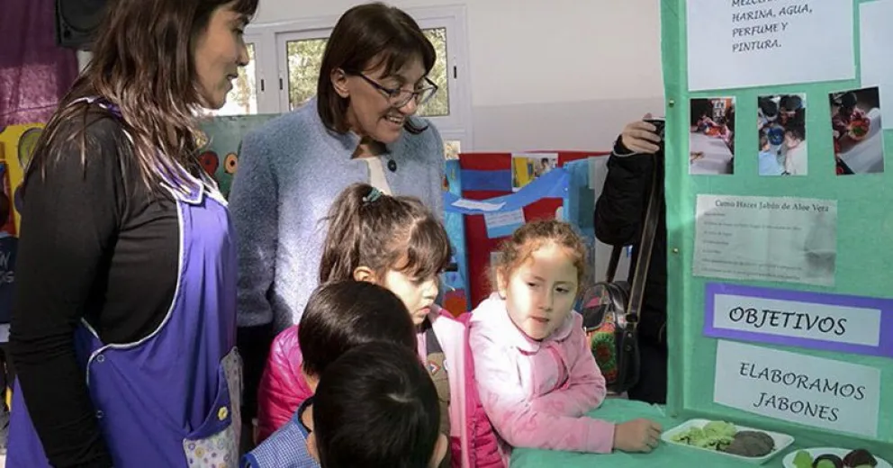 Promoción del arte en las ESRN para la Feria de Ciencias
