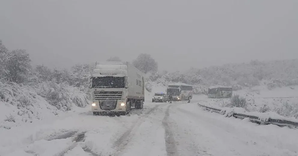 Ruta 40 habilitada para vehículos livianos, entre El Bolsón y Bariloche