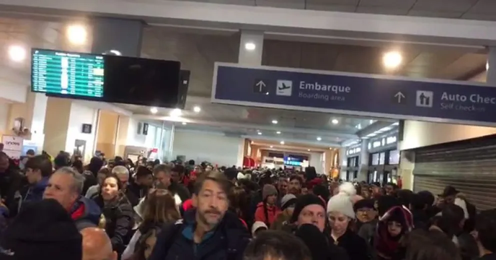 El aeropuerto ya trabaja normal y Bariloche mantiene una ocupación que roza el 100 por ciento